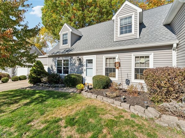 photo of 14515 Cross Creek Ln, North Royalton, OH 44133