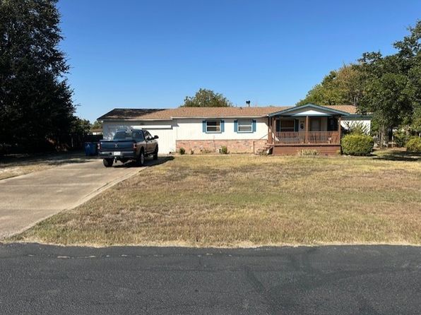 photo of 308 Darrell Rd, Roanoke, TX 76262