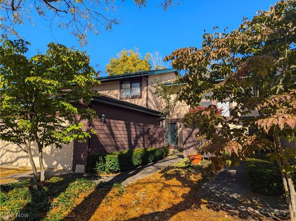 photo of 210 Teal Trce #210, Mayfield Heights, OH 44124