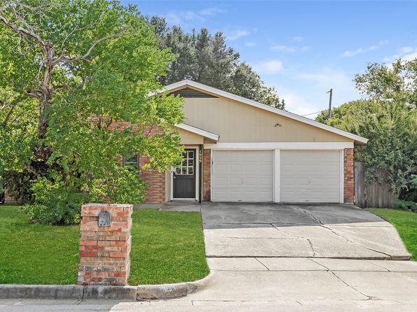 photo of 1029 Fox River Ln, Fort Worth, TX 76120