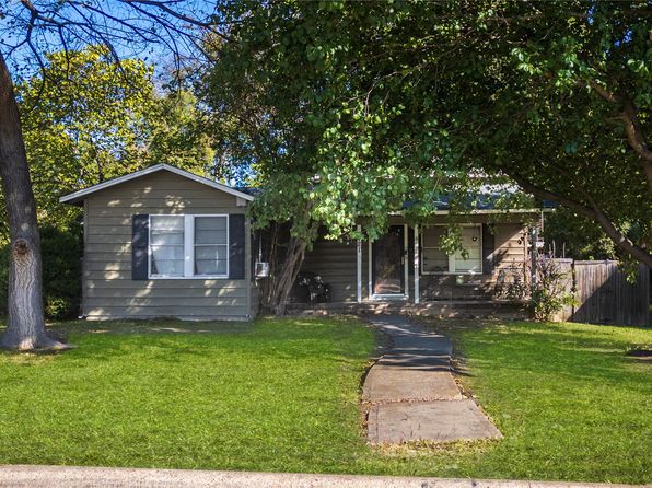 photo of 421 W 8th St, Lancaster, TX 75146
