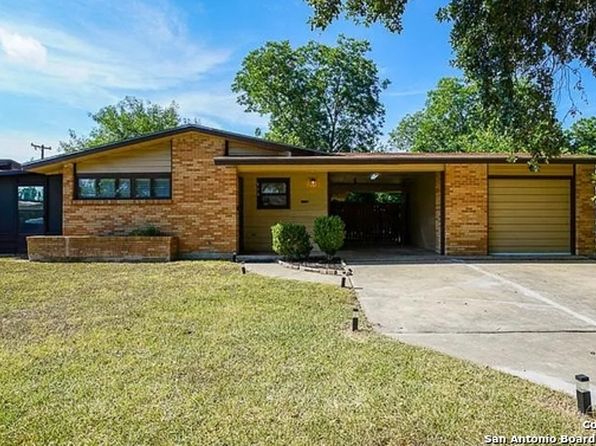 photo of 834 Karen Ln, San Antonio, TX 78218