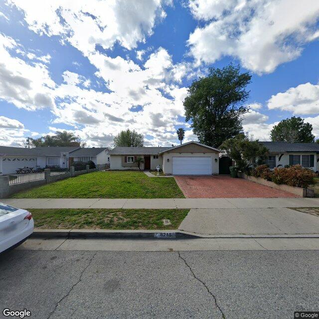 photo of 8215 CAPISTRANO AVE LOS ANGELES CA 91304