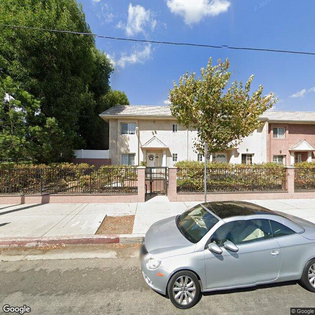 photo of 7615 GLADE AVE LOS ANGELES CA 91304