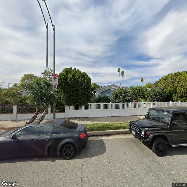 photo of 7807 FALLBROOK AVE LOS ANGELES CA 91304