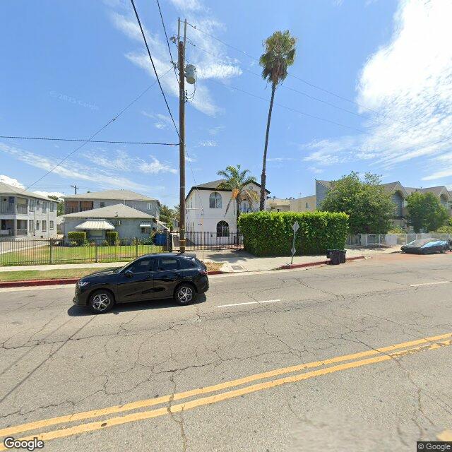 photo of 5742 VINELAND AVE LOS ANGELES CA 91601
