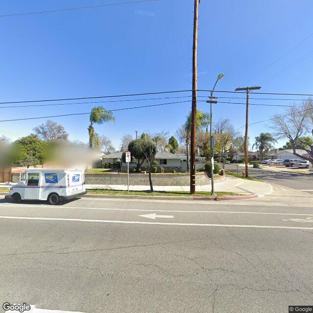 photo of 8100 FALLBROOK AVE LOS ANGELES CA 91304