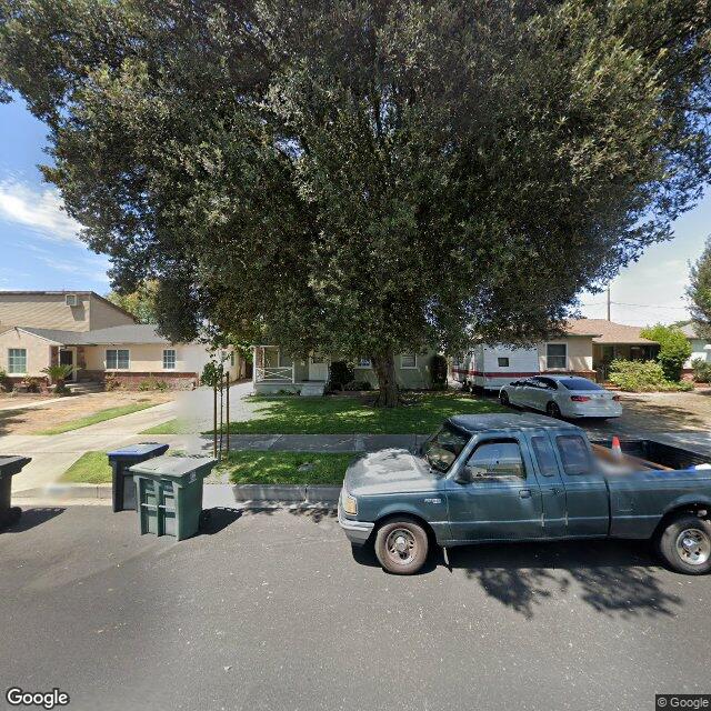 photo of 2205 N VALLEY ST BURBANK CA 91505