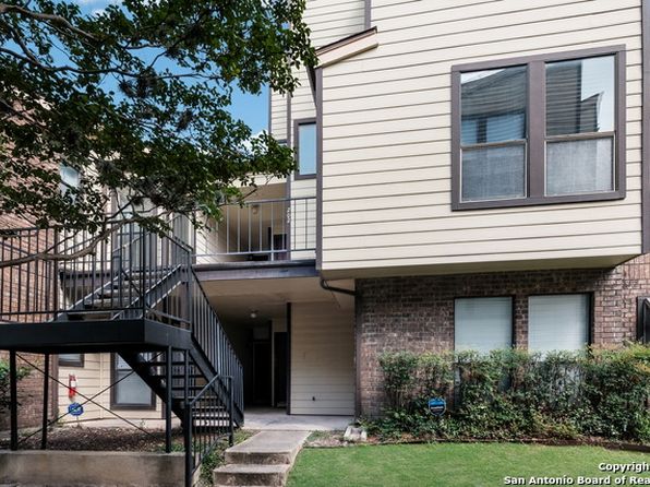 photo of 2542 Babcock Rd UNIT #D202, San Antonio, TX 78229