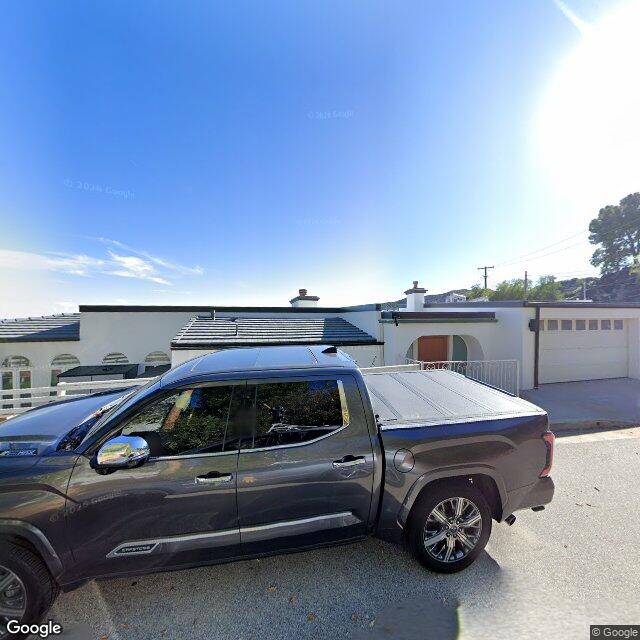 photo of 8452 HILLCROFT DR WEST HILLS CA 91304