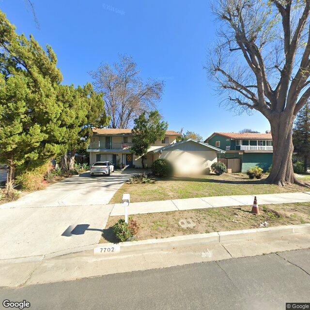photo of 7702 VICKY AVE LOS ANGELES CA 91304