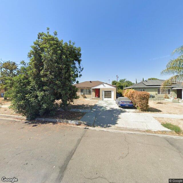 photo of 10919 LULL ST LOS ANGELES CA 91352