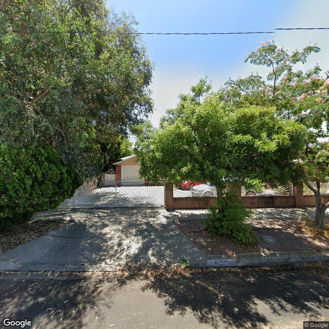 photo of 10912 CANTLAY ST LOS ANGELES CA 91352