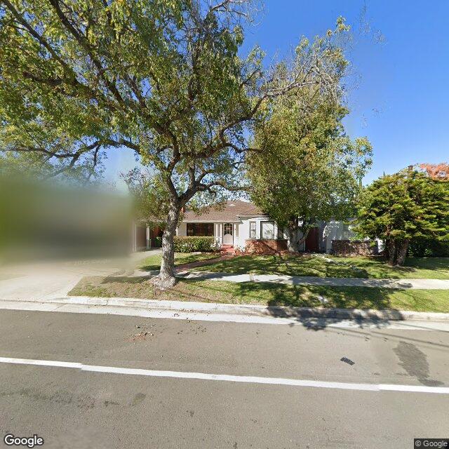 photo of 10217 CAMARILLO ST LOS ANGELES CA 91602