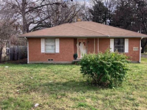 photo of 2422 E Ledbetter Dr, Dallas, TX 75216
