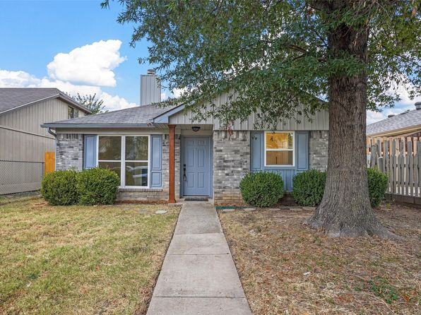 photo of 2691 Clayton Oaks Dr, Dallas, TX 75227