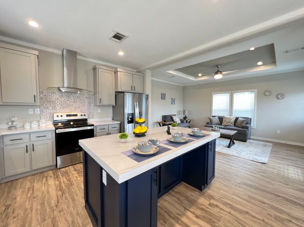 photo of 11107 Loblolly Ln, Euless, TX 76040