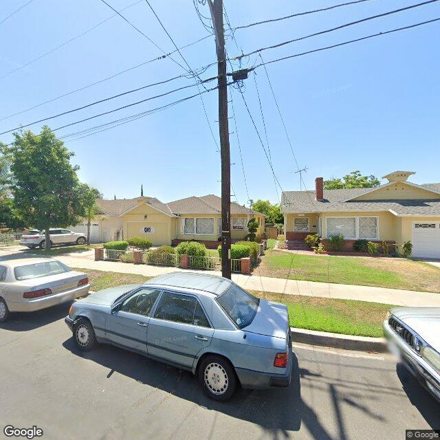 photo of 10920 KITTRIDGE ST LOS ANGELES CA 91606