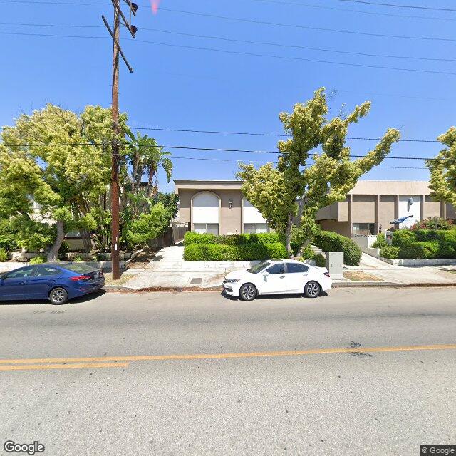 photo of 10819 CAMARILLO ST LOS ANGELES CA 91602
