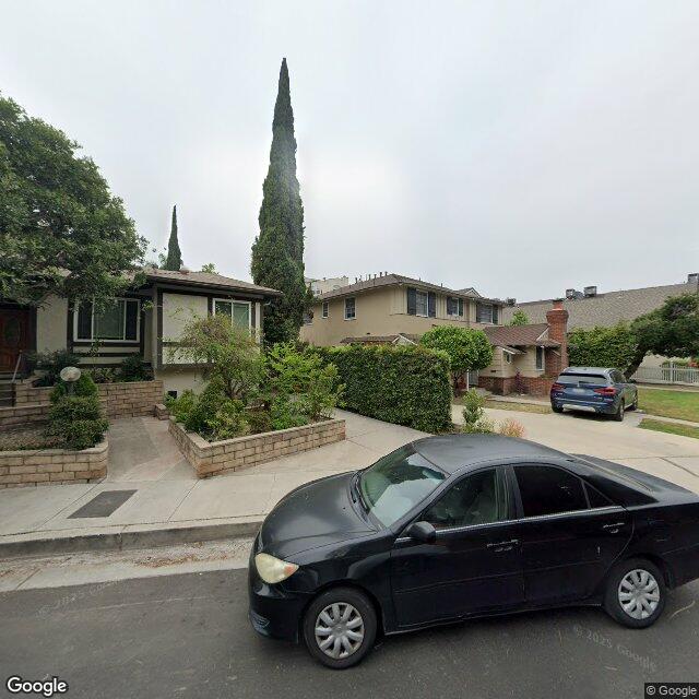 photo of 10626 LANDALE ST LOS ANGELES CA 91602