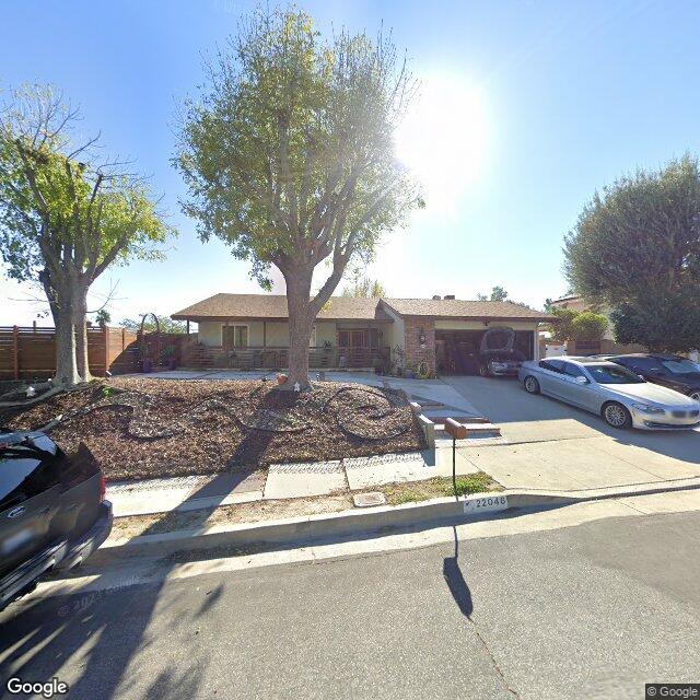 photo of 22046 BAHAMA ST LOS ANGELES CA 91304