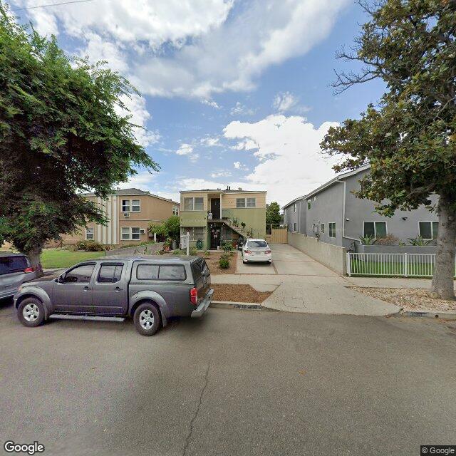 photo of 5637 AUCKLAND AVE LOS ANGELES CA 91601