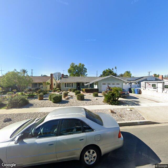 photo of 7729 CAPISTRANO AVE LOS ANGELES CA 91304