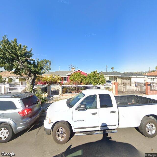 photo of 10749 LULL ST LOS ANGELES CA 91352