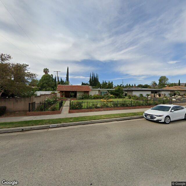 photo of 7819 WOODLAKE AVE LOS ANGELES CA 91304