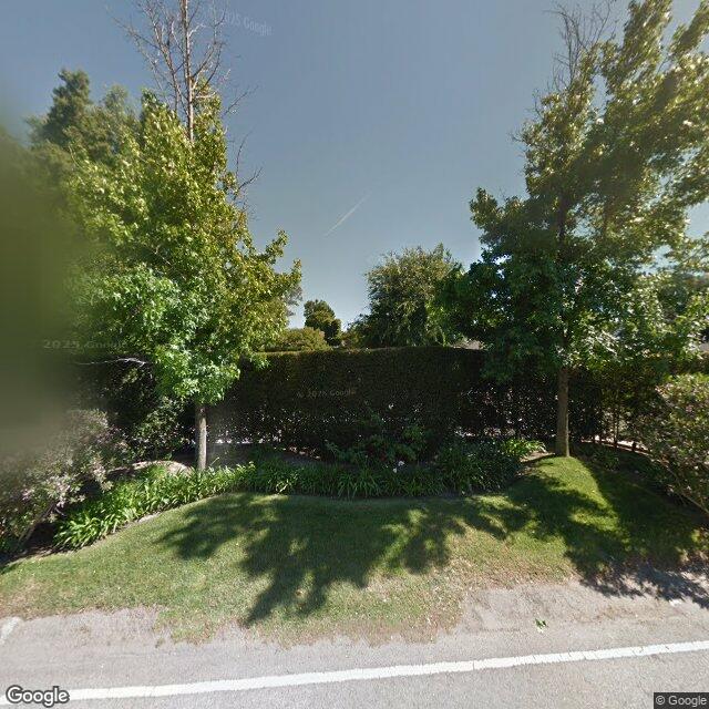 photo of 10420 CAMARILLO ST LOS ANGELES CA 91602