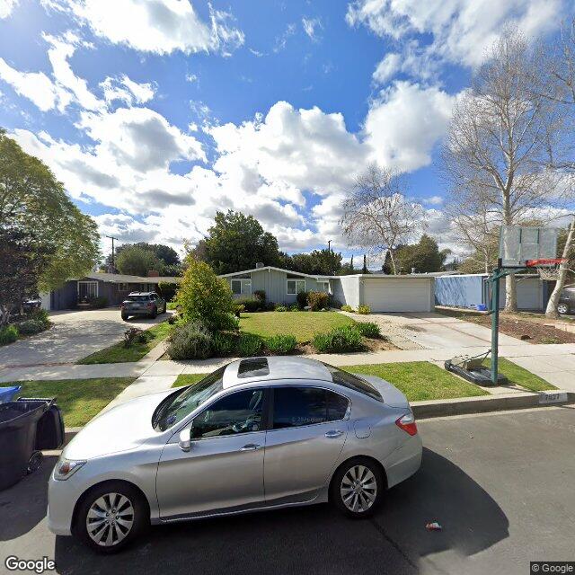 photo of 7927 CAPISTRANO AVE LOS ANGELES CA 91304