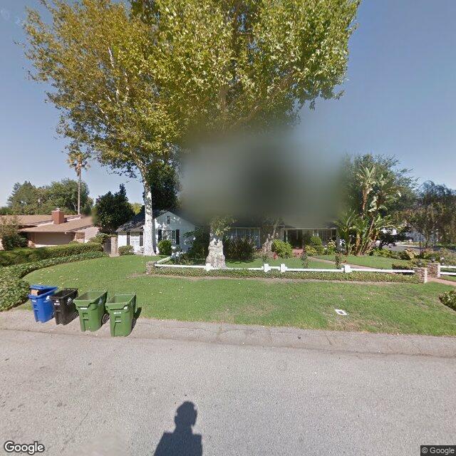 photo of 4700 ARCOLA AVE LOS ANGELES CA 91602