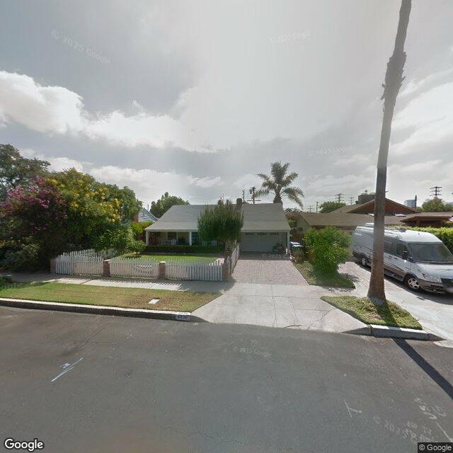 photo of 4836 FORMAN AVE LOS ANGELES CA 91601