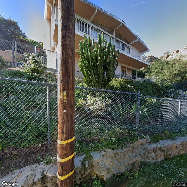 photo of 8631 HILLCROFT DR LOS ANGELES CA 91304