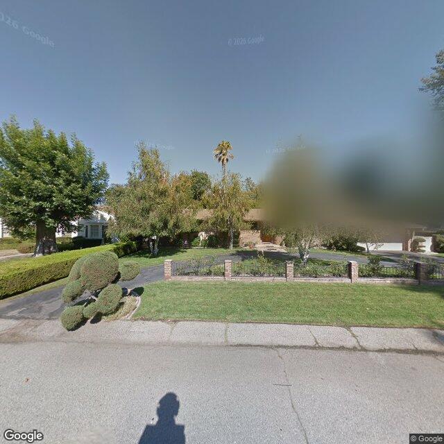 photo of 4714 ARCOLA AVE LOS ANGELES CA 91602