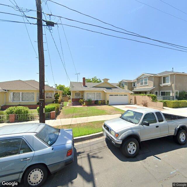 photo of 10926 KITTRIDGE ST LOS ANGELES CA 91606