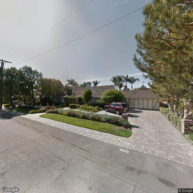 photo of 10422 KLING ST LOS ANGELES CA 91602