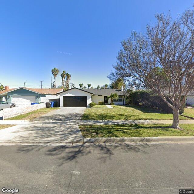 photo of 7662 CAPISTRANO AVE LOS ANGELES CA 91304