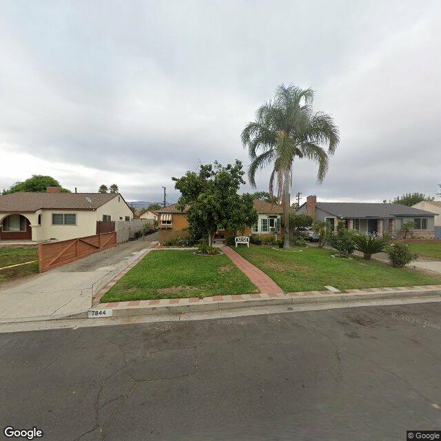 photo of 7844 SATSUMA AVE LOS ANGELES CA 91352