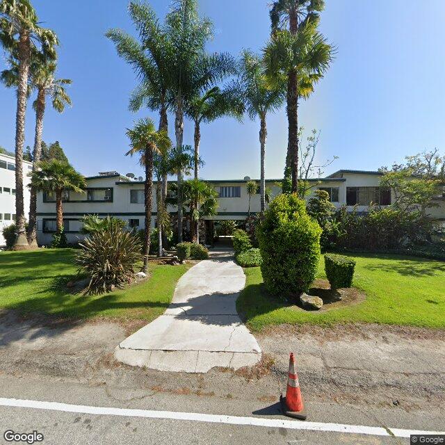 photo of 10250 CAMARILLO ST LOS ANGELES CA 91602