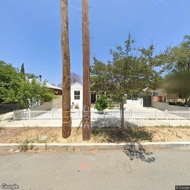 photo of 10455 CHANDLER BLVD LOS ANGELES CA 91601