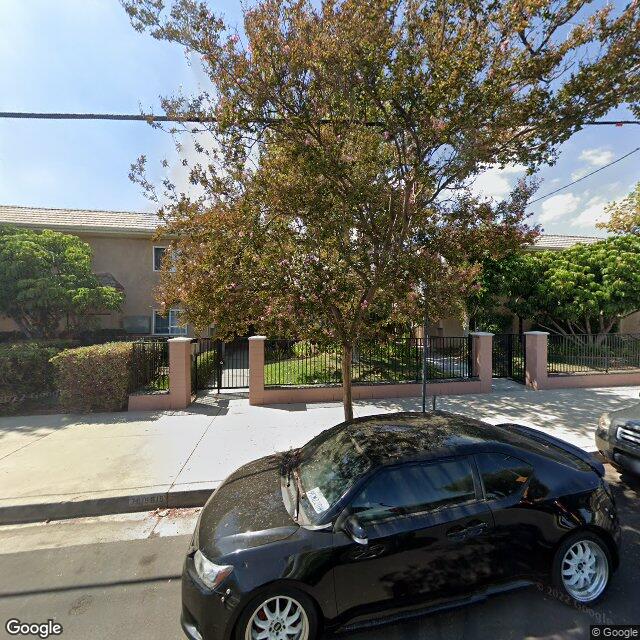 photo of 7615 GLADE AVE NO   124 LOS ANGELES CA 91304