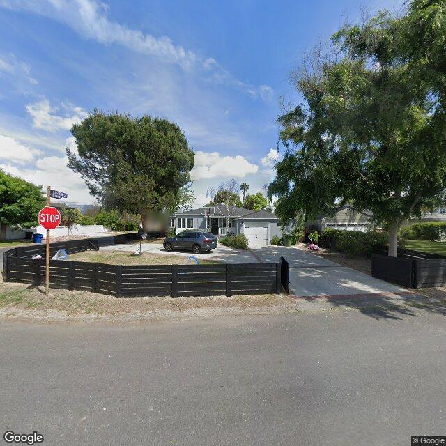 photo of 4854 PLACIDIA AVE LOS ANGELES CA 91601