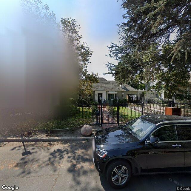 photo of 4547 LEDGE AVE LOS ANGELES CA 91602