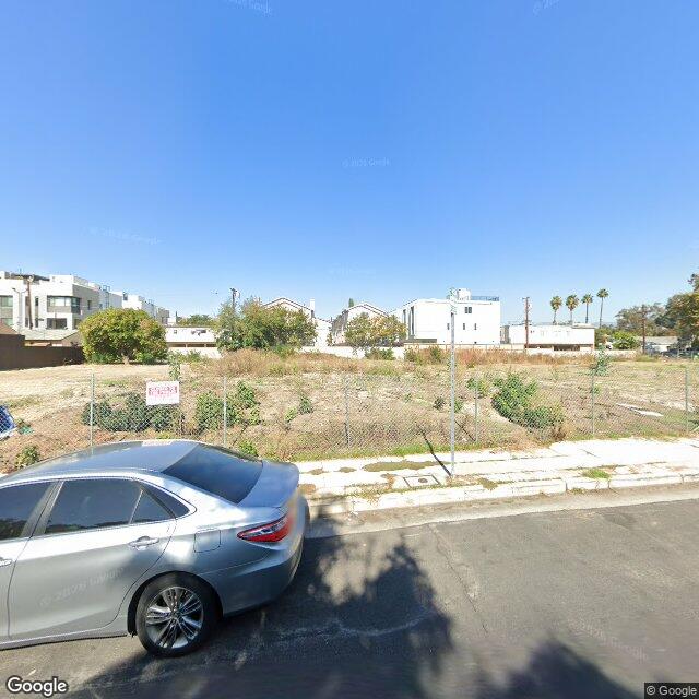 photo of 10751 SARAH ST LOS ANGELES CA 91602