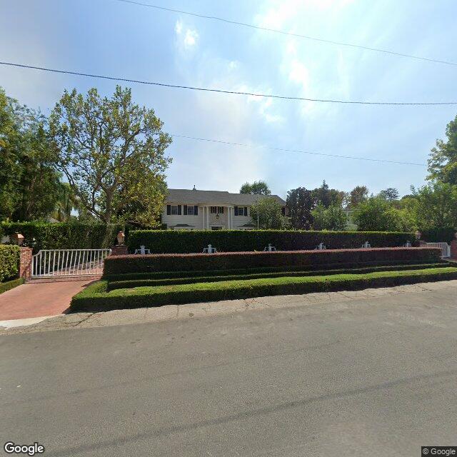 photo of 10436 KLING ST LOS ANGELES CA 91602