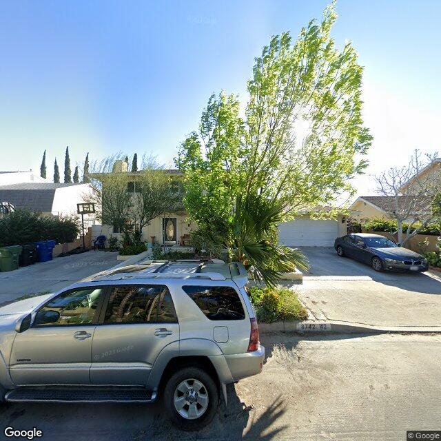 photo of 8742 HANNA AVE LOS ANGELES CA 91304