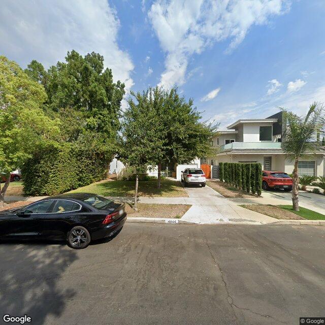 photo of 4844 ARCOLA AVE LOS ANGELES CA 91601