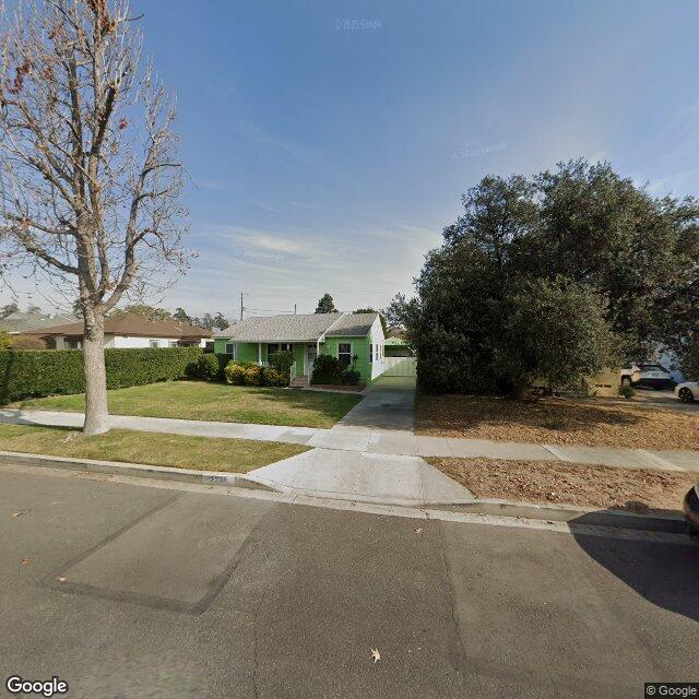 photo of 2236 N DYMOND ST BURBANK CA 91505
