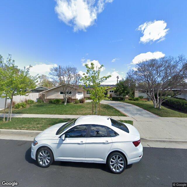 photo of 8132 MOORCROFT AVE LOS ANGELES CA 91304